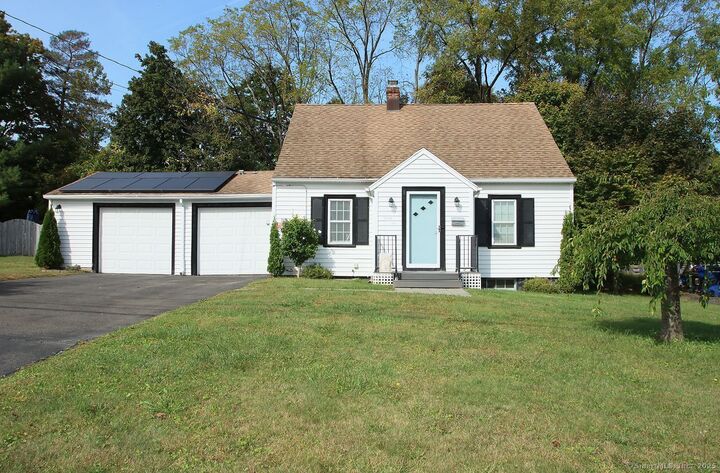 32 Clough Road  Waterbury CT 06708 photo