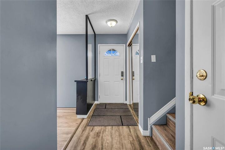 Property Photo: 15 Moxon Crescent SK S7H 3B8