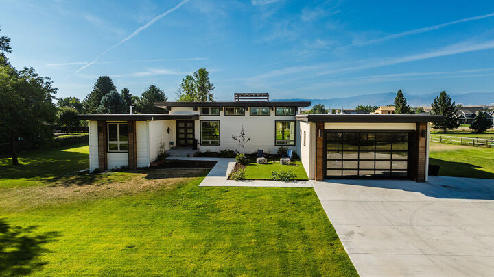Property Photo:  556 Old Course Way  WY 82801 