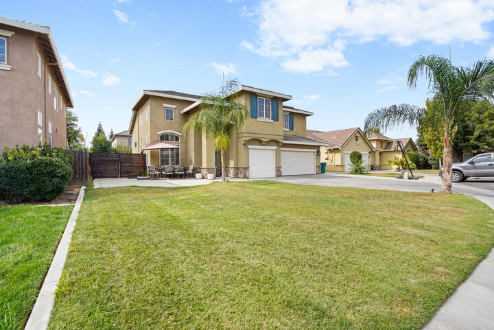 1555 Verdugo Place  Porterville CA 93257 photo
