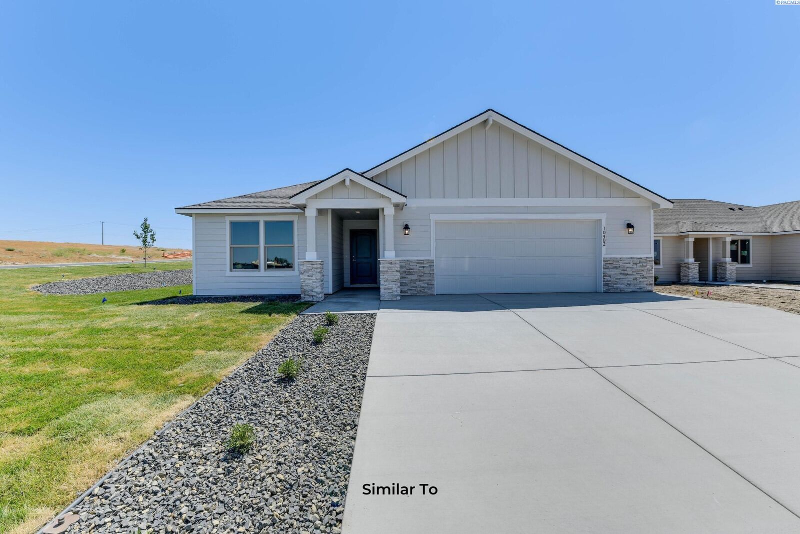 Property Photo: 6449 W 29th Ct WA 99338
