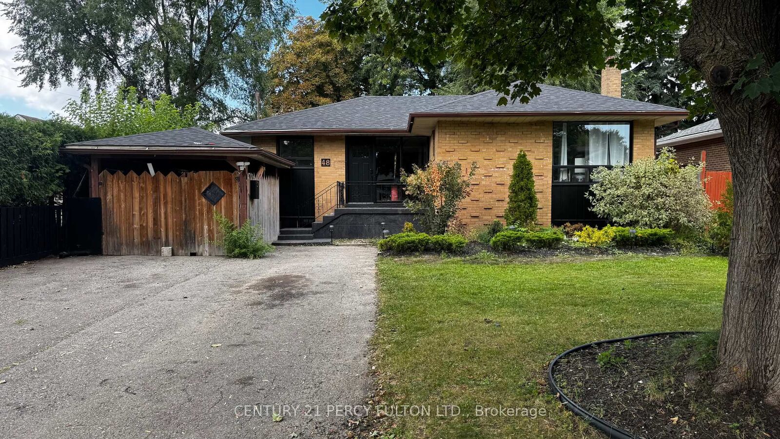 Photo de la propriété:  48 Campbell Drive  ON L6X 2H7