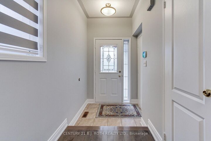 Property Photo:  484 Menczel Crescent  ON L3X 2P6 