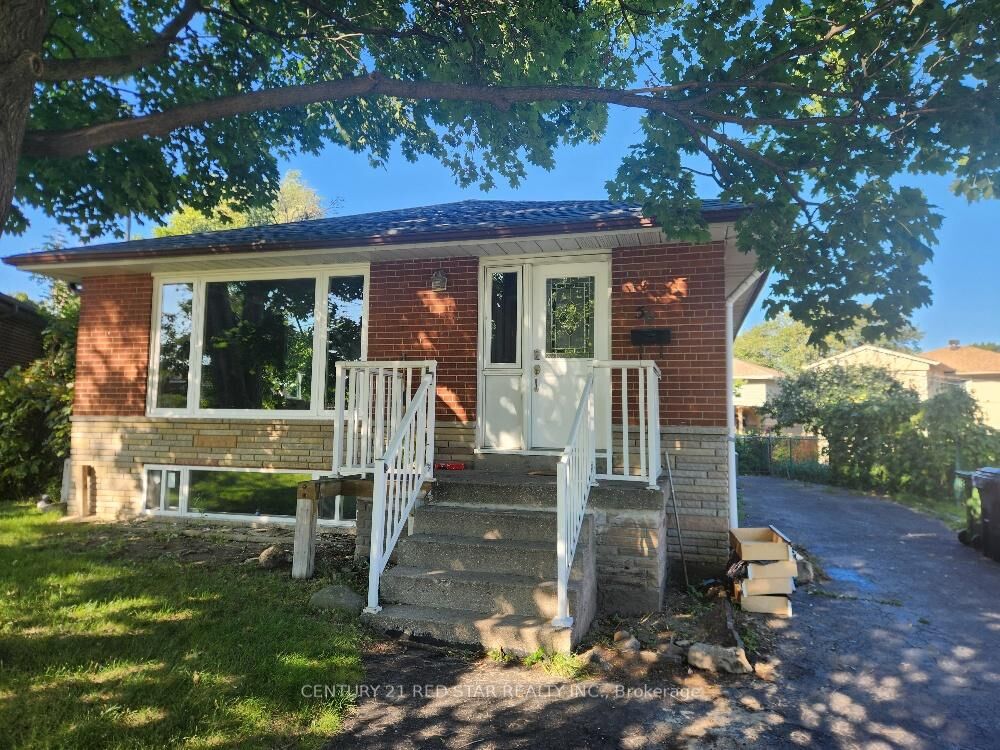 Property Photo:  56 Arkley Crescent Main  ON M9R 3S3 