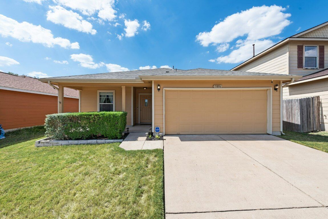 Property Photo:  13036 Date Palm Trail  TX 78621 