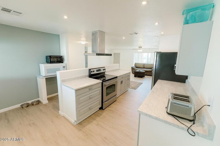 Property Photo:  610 E Estevan Avenue  AZ 85119 