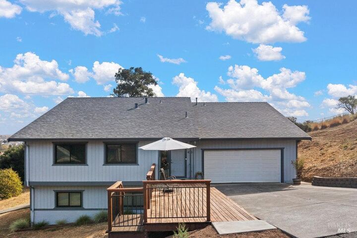 470 Banning Way  Vallejo CA 94591 photo