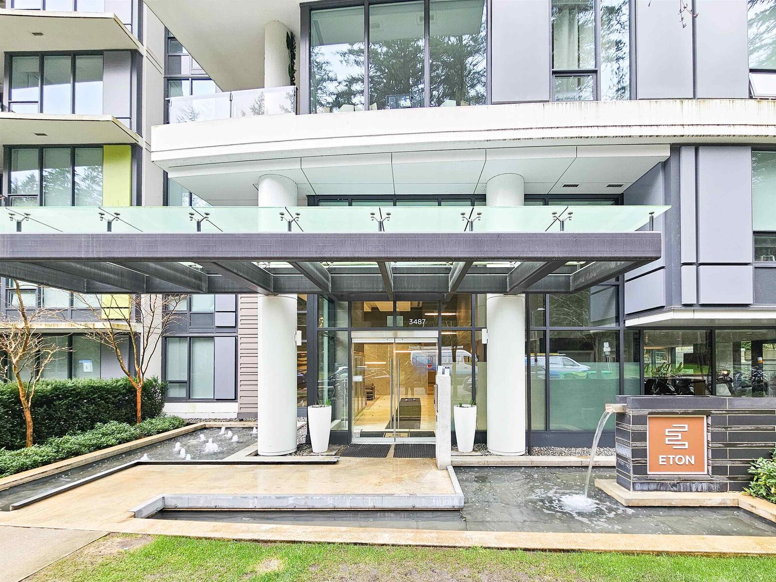 Property Photo: 3487 Binning Road 309 BC V6S 0K8