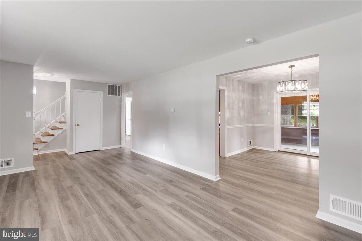 Property Photo:  5605 Ventnor Lane  VA 22151 