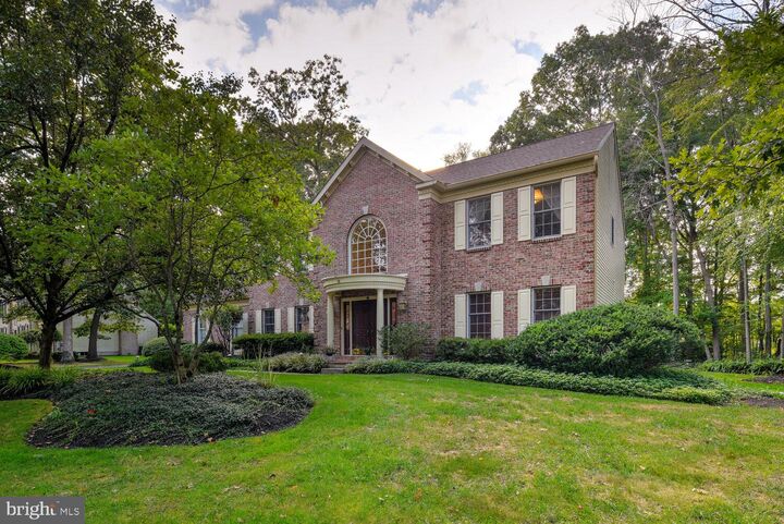 Property Photo:  18 Newport Drive  NJ 08550 