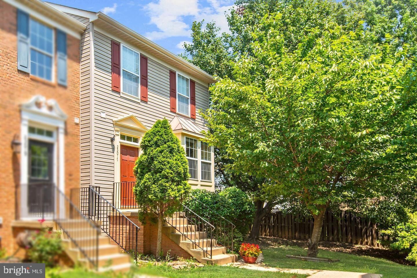 Property Photo:  23017 Potomac Hill Square  VA 20166 