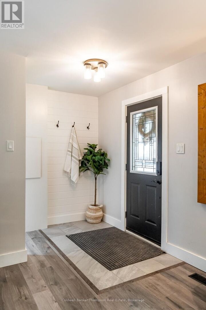 Property Photo:  16 Walpole Street  ON P1H 1V3 