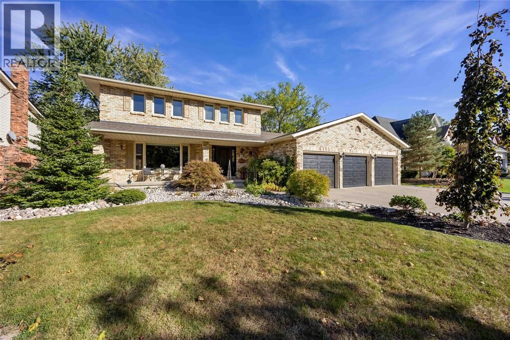 Property Photo:  756 St Clair Parkway  ON N0N 1G0 