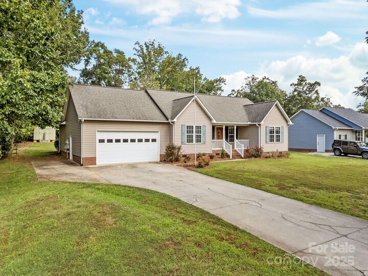 Property Photo:  190 Teague Road  NC 28146