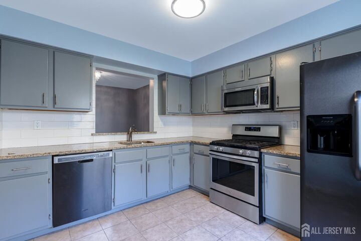 Property Photo:  1050 Schmidt Lane  NJ 08902 