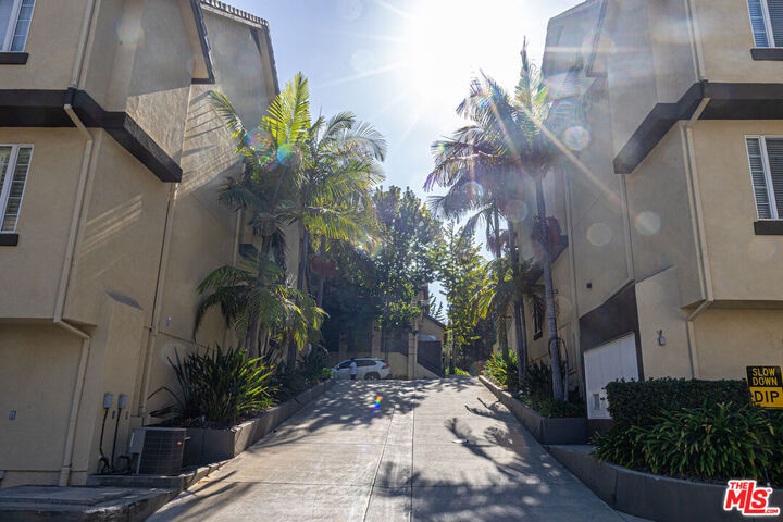 Property Photo: 4600 Don Lorenzo Dr CA 90008