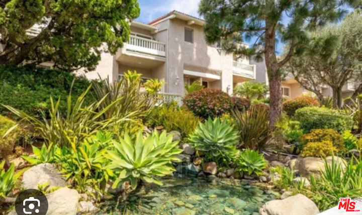 Property Photo:  28296 Rey De Copas Ln  CA 90265 