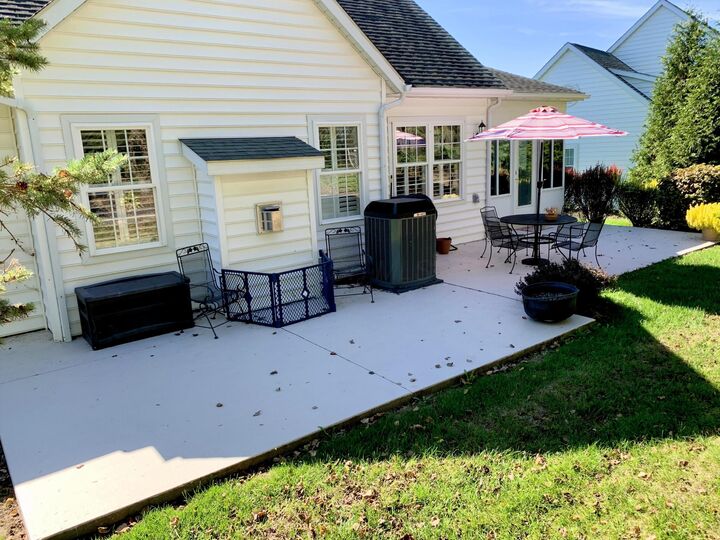 Property Photo: 288 Village Drive OH 43031