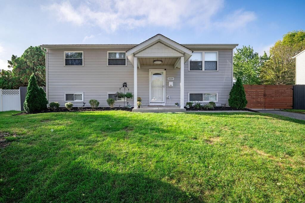Property Photo:  3159 Vauxhall Drive  OH 43204 