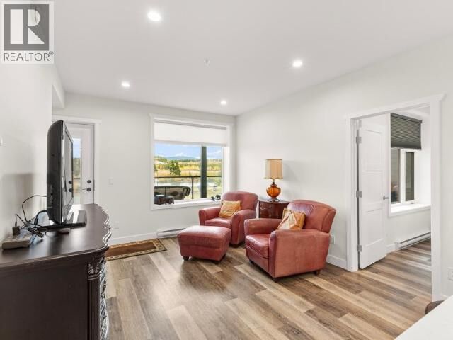 Property Photo: 202-2240 2nd Avenue YT Y1A 0X2