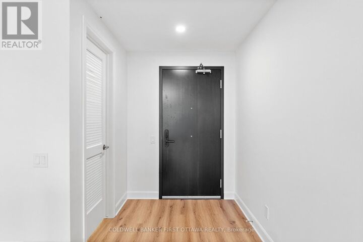 Property Photo:  115 Echo Drive 410  ON K1S 1M7 