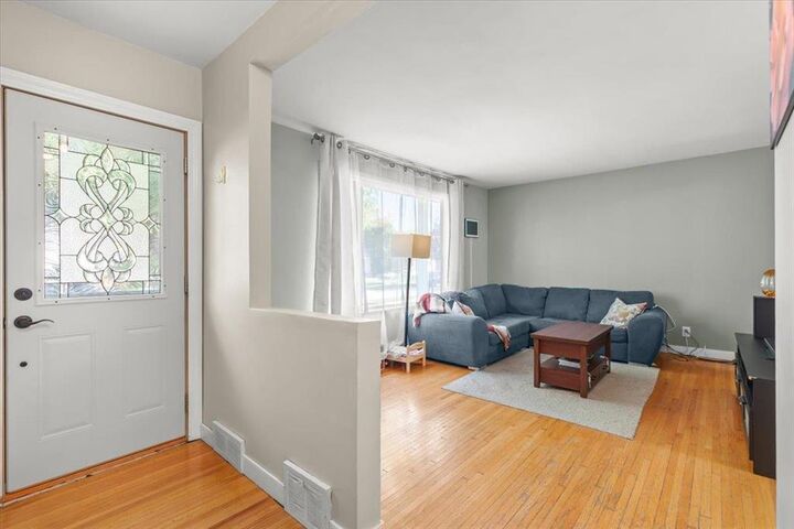 Property Photo:  30 Havelock Avenue  MB R2M 1G9 