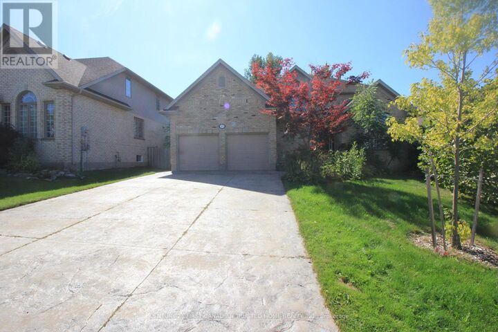 157 McGarrell Drive  London North (North R) ON N6B 1R1 photo