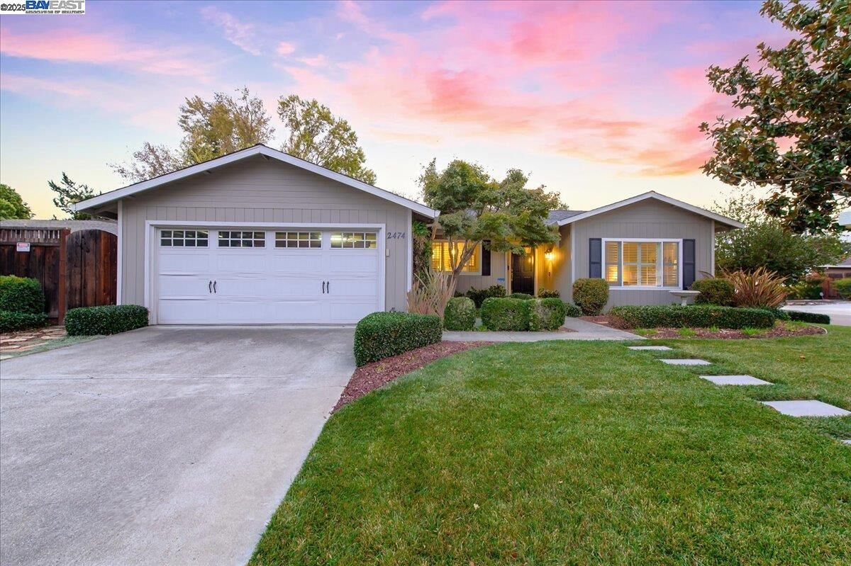 Property Photo: 2474 Tanager Dr CA 94566
