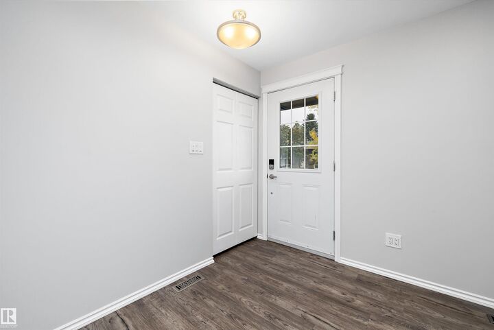 Property Photo:  1032 Mony Penny Crescent  AB T8A 1C3 