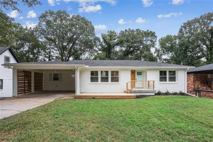 Property Photo:  2152 Edgemore Drive SE  GA 30316 