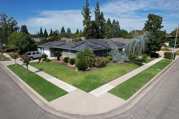 Property Photo:  6671 N Channing Way  CA 93711 