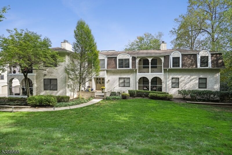 Property Photo:  17 Heritage Dr B  NJ 07928 