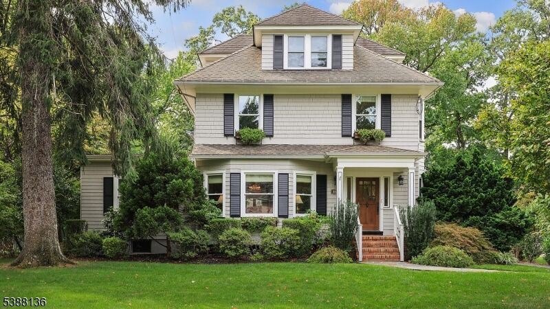 Property Photo: 559 Lawrence Ave NJ 07090