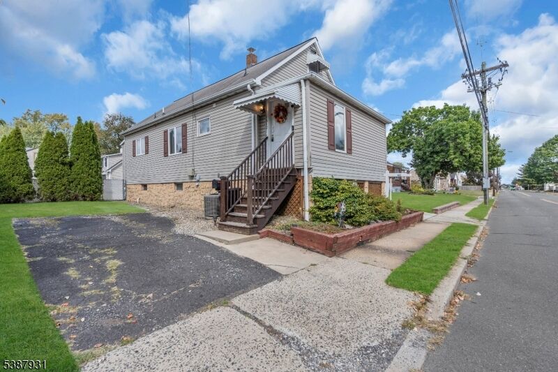 Property Photo: 1612 W Camplain Rd NJ 08835