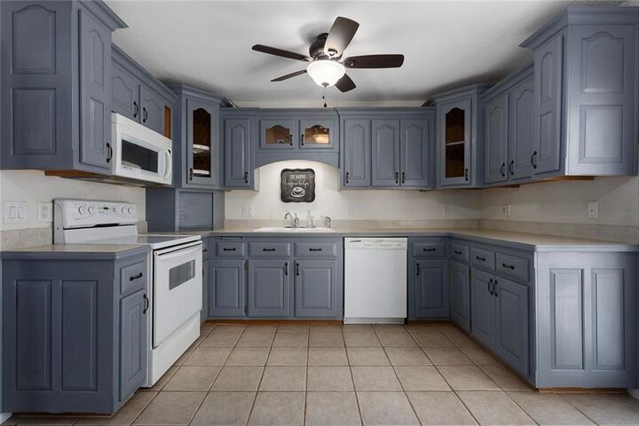Property Photo:  2410 Briarcliff Avenue  MO 64503 
