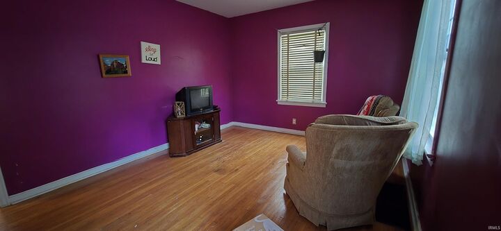 Property Photo:  1615 Monroe Avenue  IN 47714 