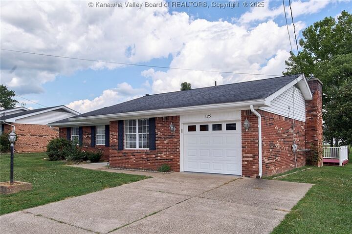 Property Photo:  125 Woodland Forest  WV 25213 
