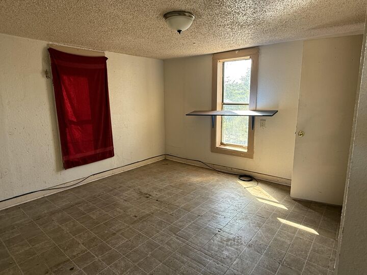 Property Photo:  2106 Urbana Place  TX 79407 
