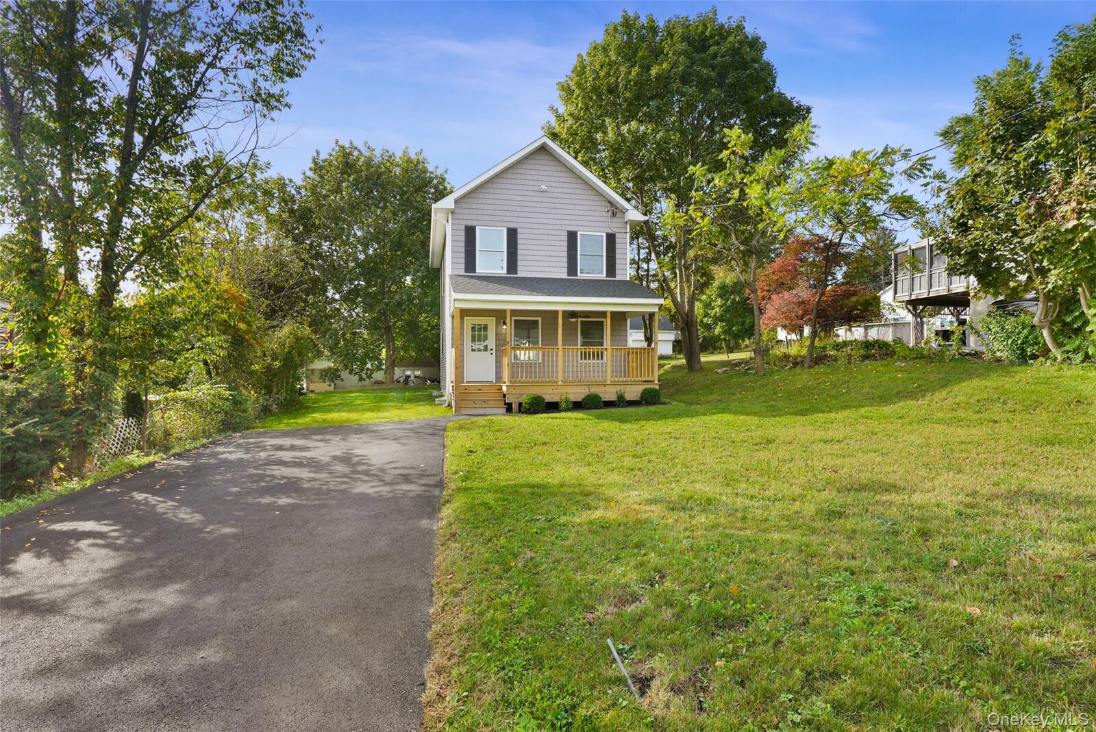 Property Photo:  15 Armonk Road  NY 10512 