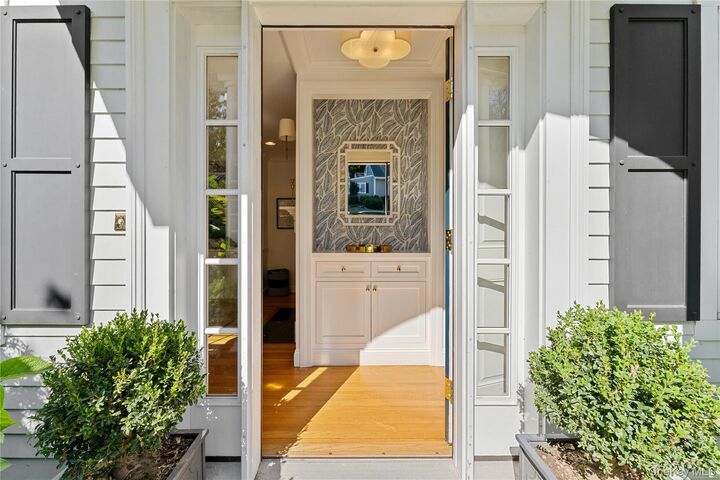 Property Photo:  105 Tappan Landing Road  NY 10591 