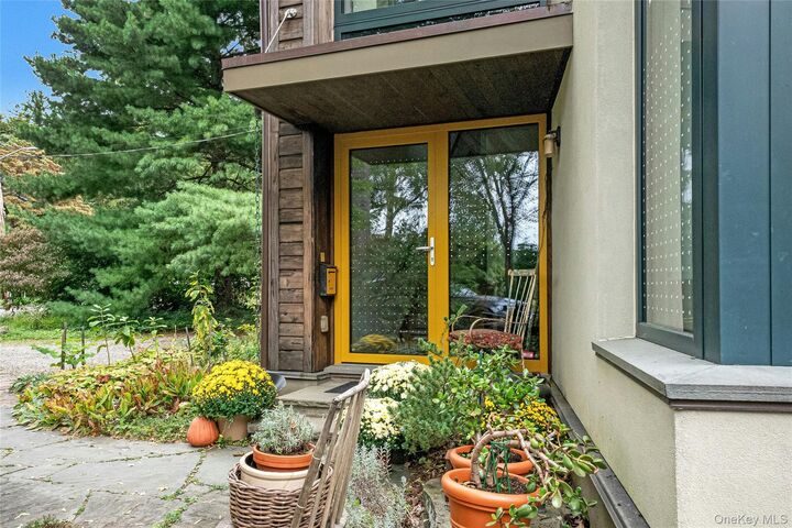 Property Photo:  26 Fairview Avenue  NY 10591 