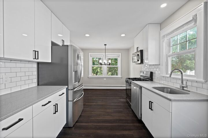 Property Photo:  305 Columbus Avenue 1 Columbus Avenue 1  NY 10604 