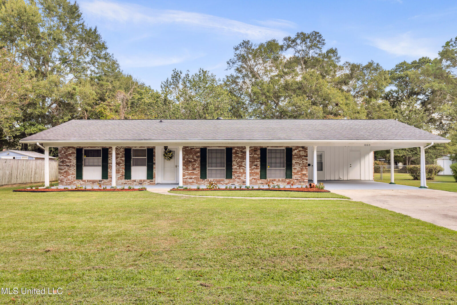 Property Photo:  1003 Union School Road  MS 39466 