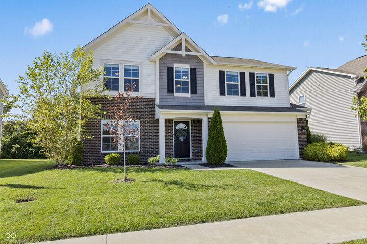 Property Photo: 8660 Fawn Way IN 46055