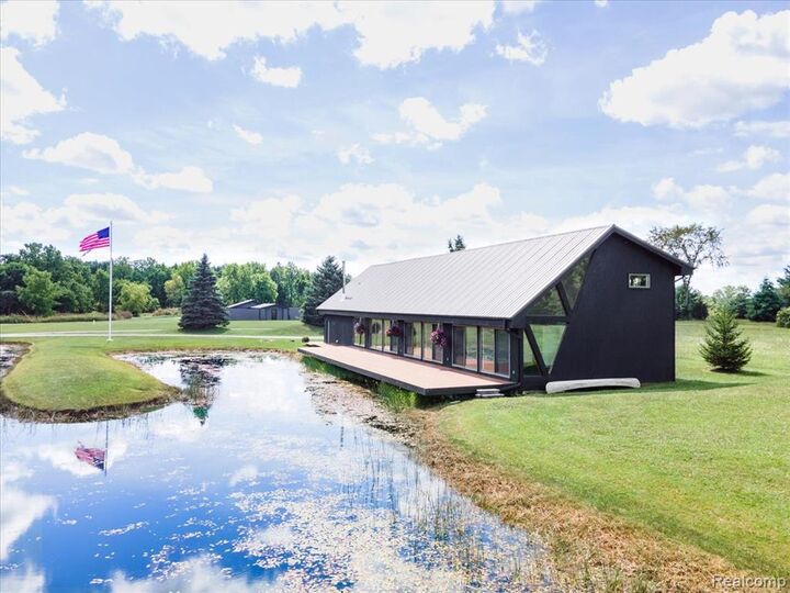 Property Photo:  3845 Campbell Road  MI 48049 3904 