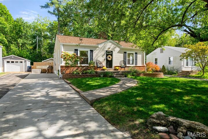Property Photo: 904 Trellis Lane MO 63122
