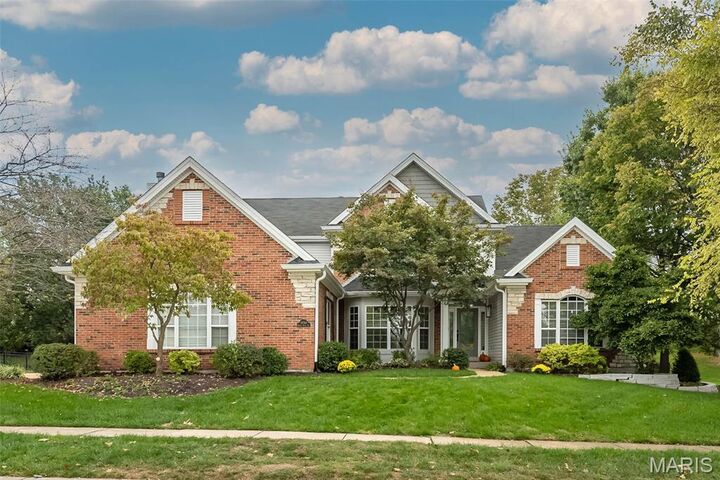 16766 Benton Taylor Drive  Chesterfield MO 63005 photo