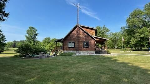 Property Photo:  418 N 116th Avenue  MI 49420 