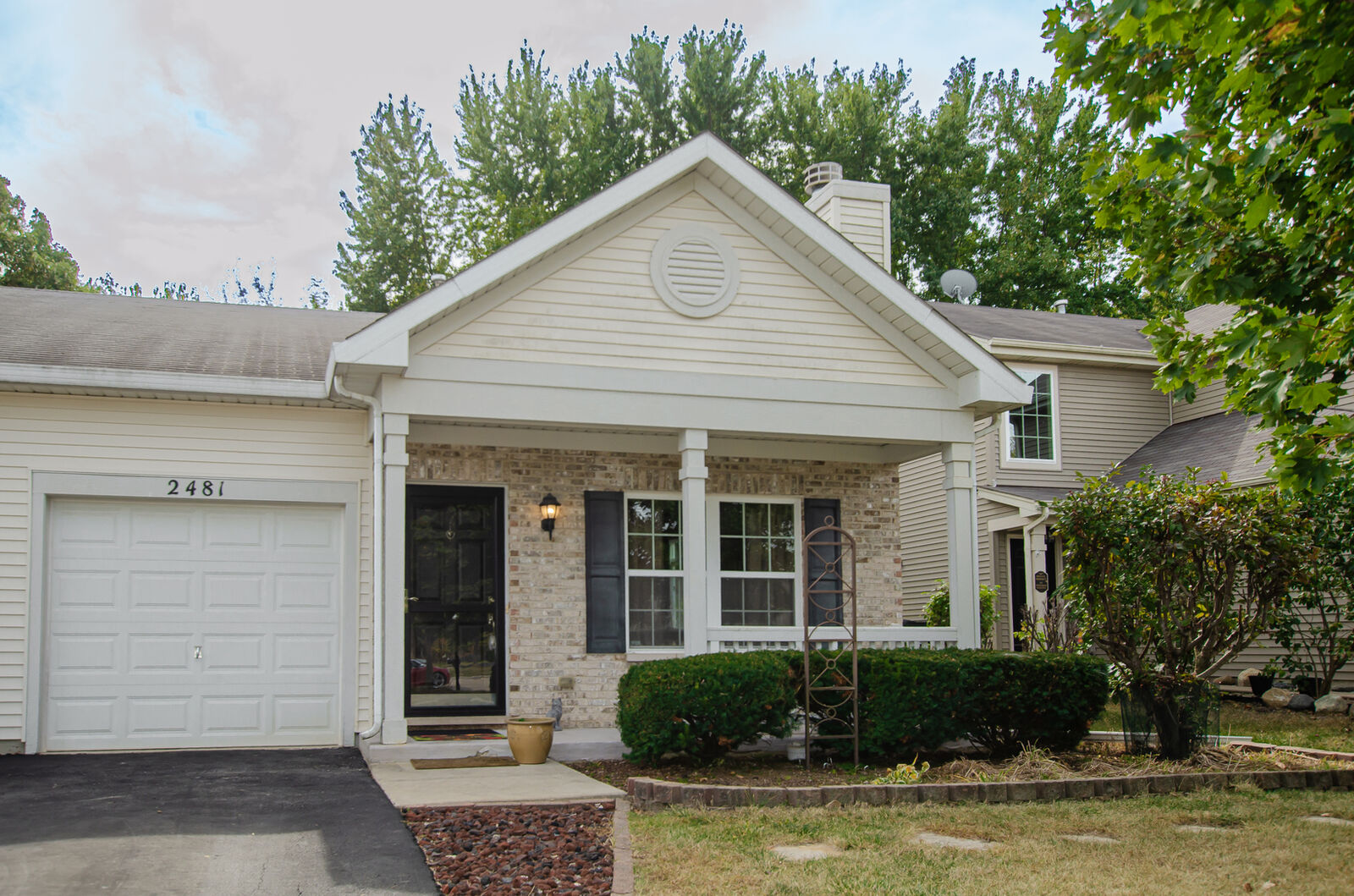 Property Photo: 2481 Hearthstone Drive IL 60140
