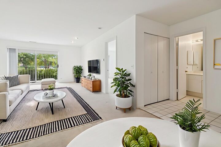 Property Photo: 805 Leicester Road 118 IL 60007